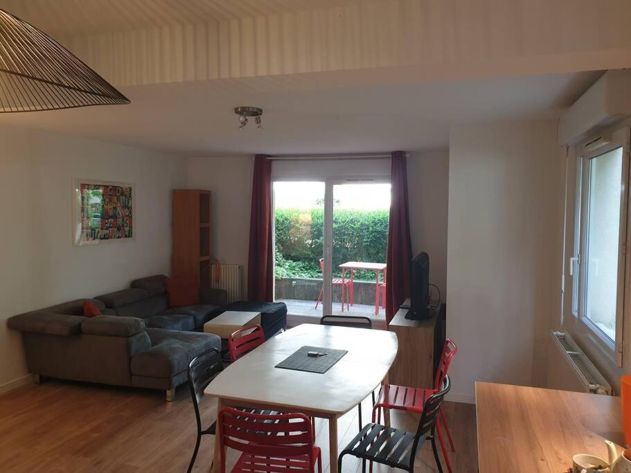 62 M2 Rez De Jardin, Terrasse , 6 Lits Et Parking Apartman Annecy Kültér fotó